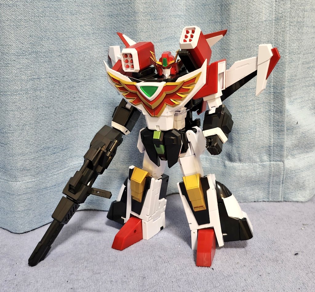 SLOG_SLUDGE's tweet image. グランバード
一通りいじりました。
可動拳がデフォルトで変形する時も着けておけるのは個人的なかなり嬉しいです。
グレート時の各ブレスターのキャノン(ミサイル)と兜を背中に取り付けおける配慮も良い感じ❗
#THE合体