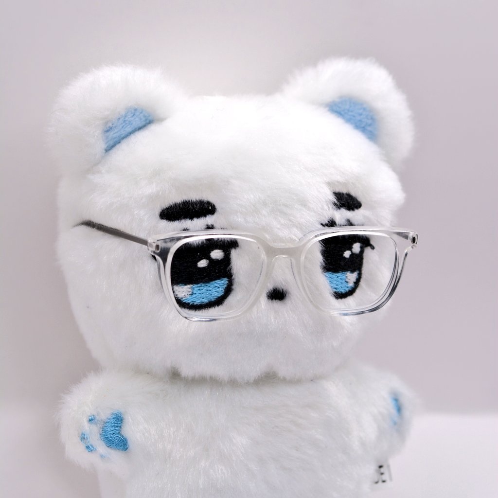 💙#RT 추첨 팔로워 두 분께 안경 택1 보내드려요!
10깅/8인치(MSD) 10cm 인형 안경 뿔테

07.25(금) 00시에 판매 시작되어요!
mkt.shopping.naver.com/link/681b500aa…

3가지 컬러로 준비되어 있으며
동물형, 인간형 모두에게 잘 맞아요👓 

#무솜인덕장터 #솜인덕장터 #솜솜옷장터