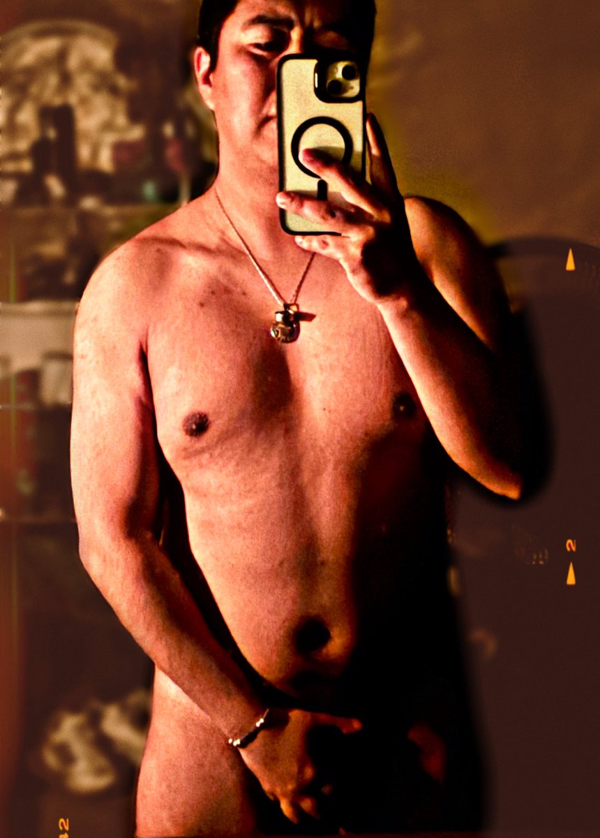 Esta noche uniremos nuestra pasión, nuestros deseos... envuelve mi cuerpo con tus brazos, alentare tu excitación, alimentare tu placer, gozaremos de pasión, solos tu y yo... 🔥❤️‍🔥