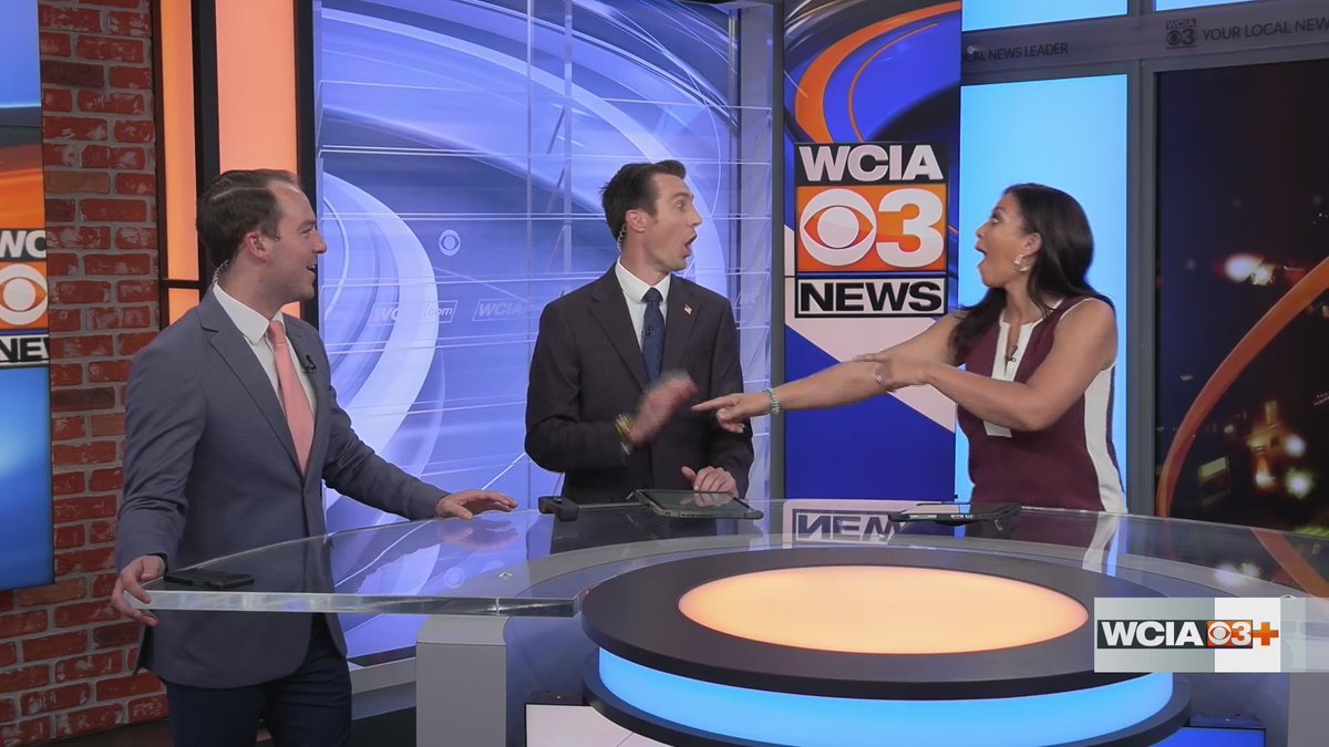 KevinLighty's tweet image. Caption this moment from tonight's 10pm newscast with @Brandon_Merano @KFinProductions @glenn_kinley