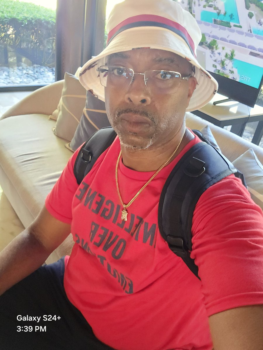 iamspclientele's tweet photo. https://t.co/gCSjxDOOjV ... back like I never left.... Subscribe and receive a free copy... 
#RepublicaDominicana 
#blessed 
#author https://t.co/D7dke1u7JJ