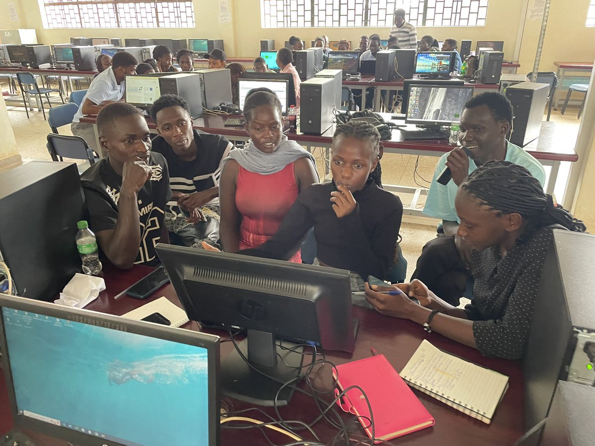 TikoJoy01's tweet image. Explored effective digital communication & collaboration strategies — from email etiquette to using platforms like Google Workspace & Teams.
Empowering participants to connect, share, and work smarter in digital spaces!
#21stCenturySkills #DigitalLiteracy