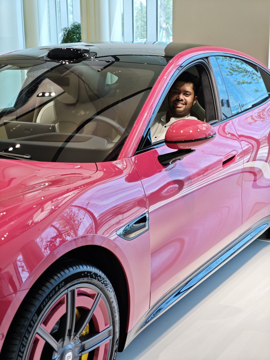 What being spoilt for choice really looks like 😵‍🔥

Fanboying hard over the Xiaomi SU7, YU7 &amp; SU7 Ultra — but let’s be real...
Magenta had me at vroom. 💜💨

Your turn — what’s your pick? 👇

#Xiaomi #XiaomiSU7 #xiaomiyu7
