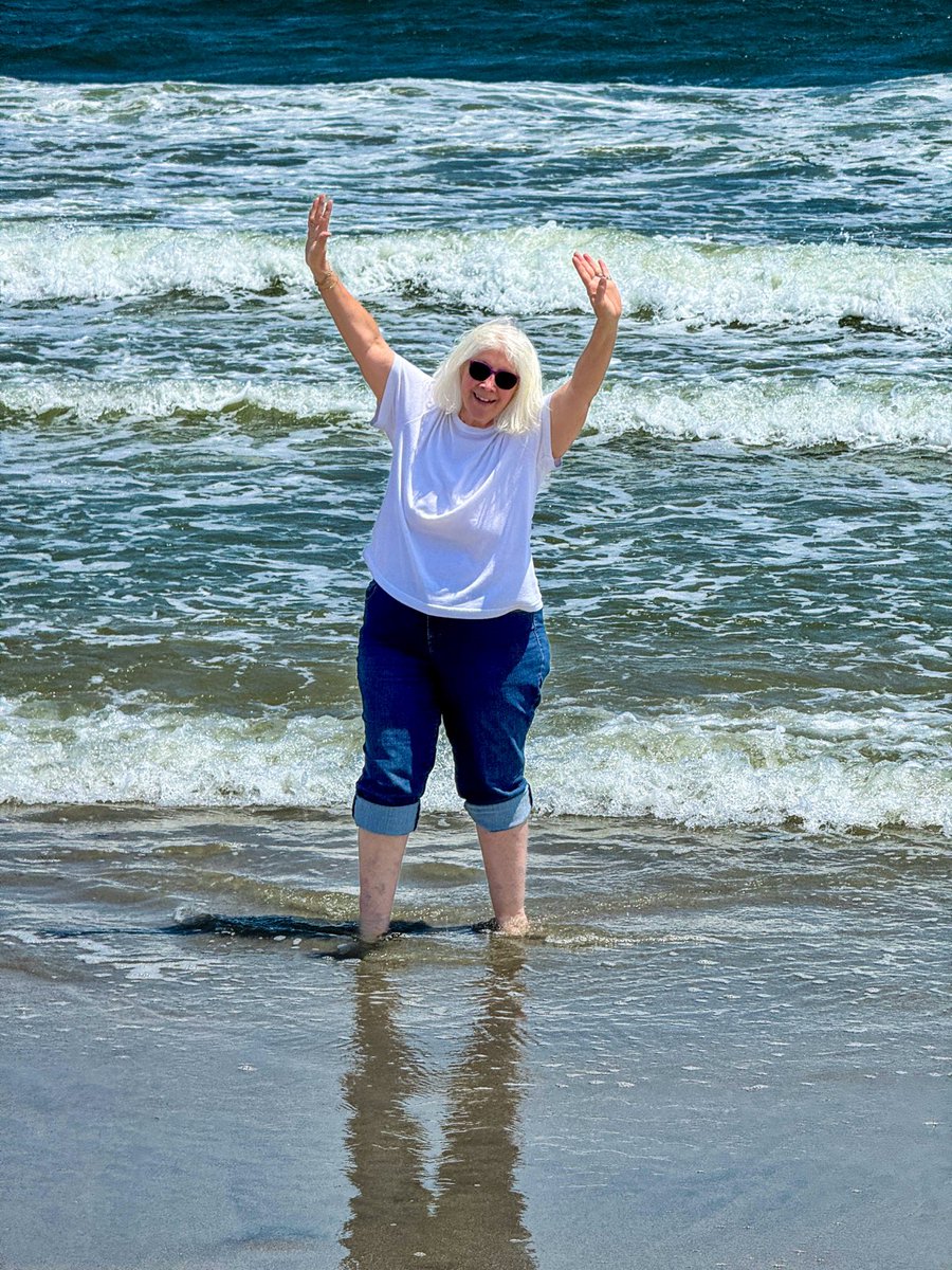ZZZkin's tweet image. Me in the Atlantic Ocean today (first time in the Atlantic since 2013) #HighlandsNJ with @PaulSGundlach