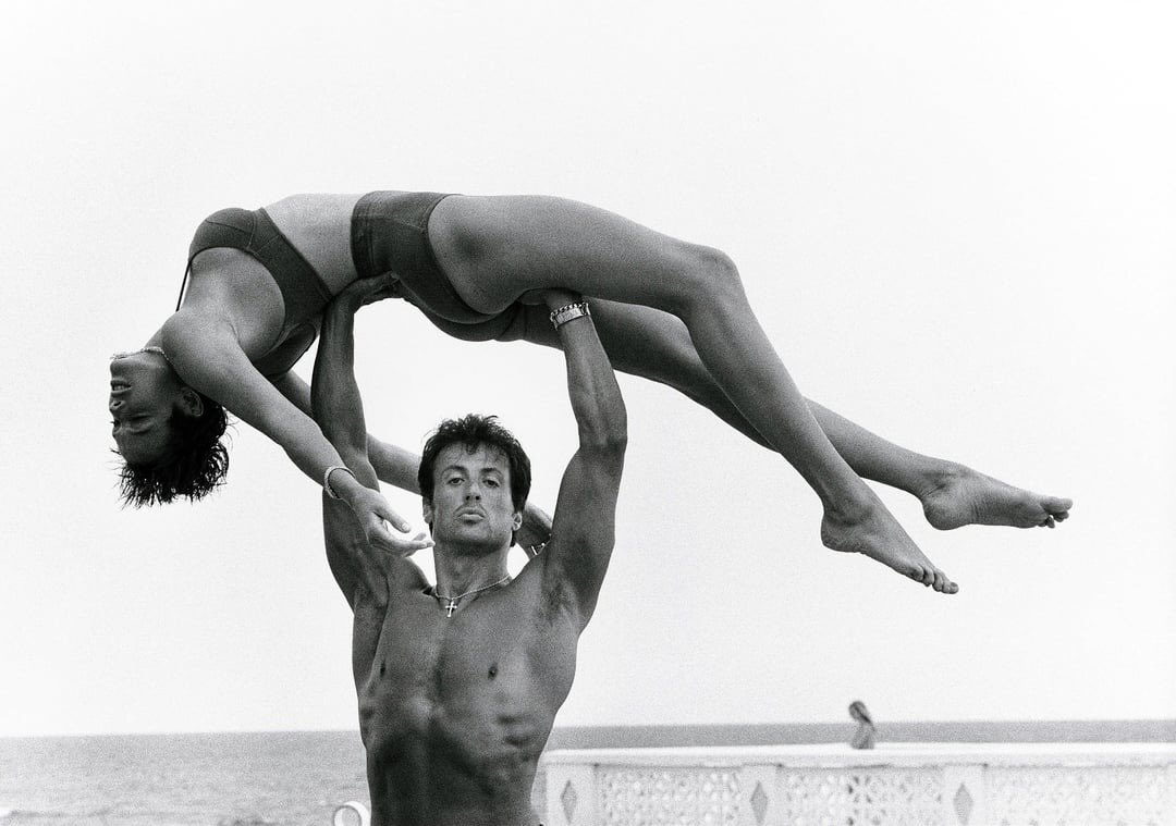 CyberPunkCortes's tweet image. I think a man should always be able to do this with his wife.