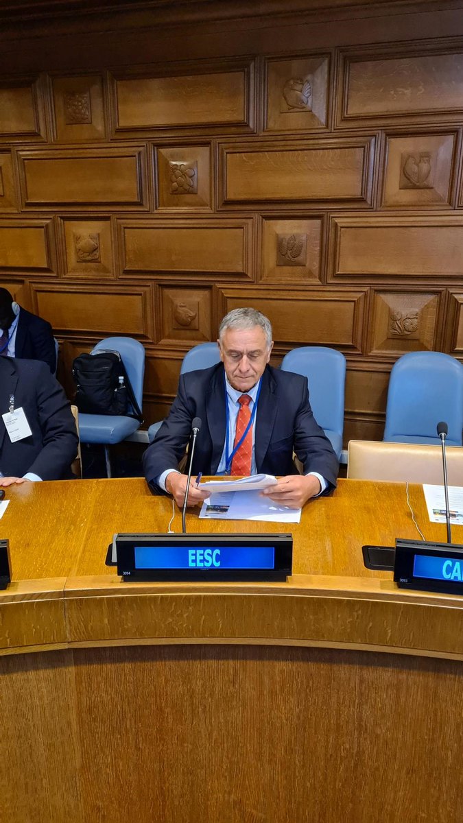 🚜The potential of #DigitalAgriculture to transform #AgriFoodSystems is highly significant
🌎At #HLPF2025, Mr Puxeu Rocamora took part in a side event with key actors of the agrifood &amp; digital transformation to discuss challenges &amp; opportunities
➡️europa.eu/!3WjPxq