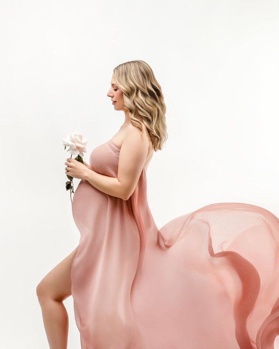 Evotoofficial's tweet image. This week, we're shining a spotlight on the amazing duo, Serap &amp;amp; Volkan Seker of @serapsekerphotography!  They specialize in creating stunning, timeless maternity, newborn, and family photography. Their work truly embodies elegance! Check now!
#MaternityPhotography