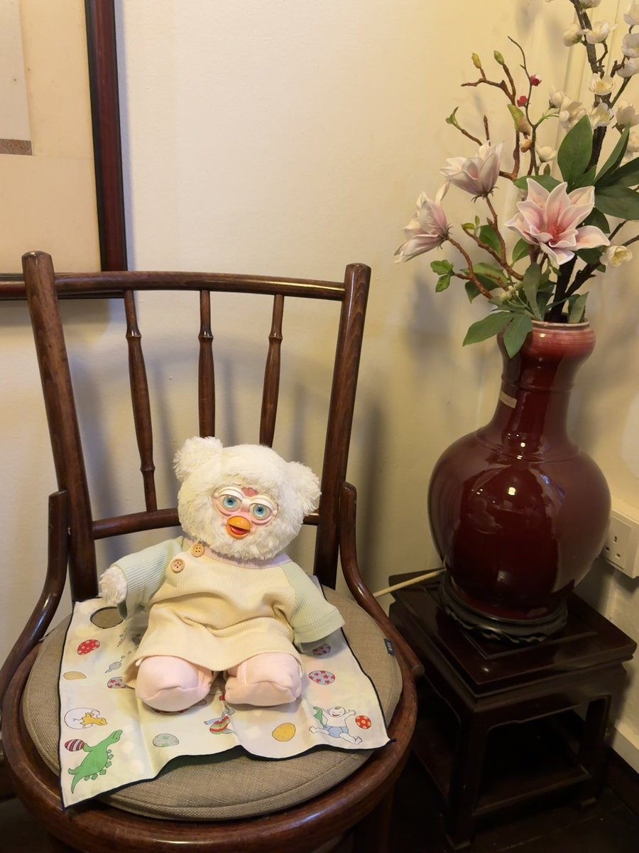 furbiab's tweet photo. i say this as a person who has a parasocial relationship w a furby i fully believe is my child, and folie à deuxed my bf the same https://t.co/WCUoHayXUF