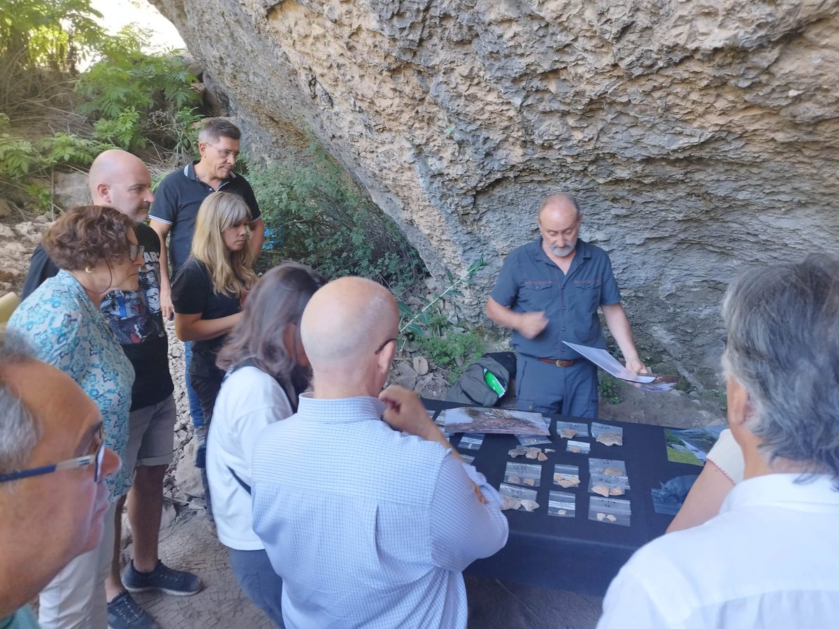 UVa_es's tweet image. 🌲⛏️ @arqueosabinares pretende investigar los yacimientos prehistóricos del Parque Natural de Sabinares del Arlanza-La Yecla, garantizar su conservación, su difusión y promoción turística
Te presentamos el proyecto: comunicacion.uva.es/es_ES/detalle/…