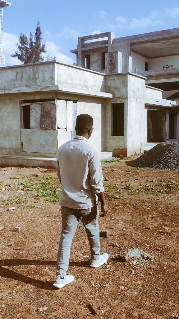 gichu's tweet image. Mjengo O&apos;clock 

May all our Hustles bear Fruits 

📌 Karen