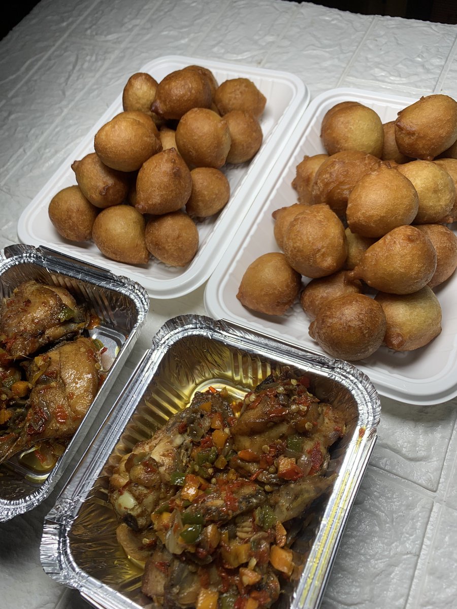 chypeks's tweet image. This will so bang in this cold weather ☺️
15 puffpuff and 3 peppered chicken
🏷️N5,000
Will be available tomorrow with meatpie
🏷️N1,500
📍Nnewi, Anambra state
Please buy this one and cure cold instead of shouting “WEATHER FOR TWO UP AND DOWN”
Nwanyi nnewi dikwa active ✅