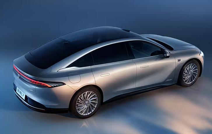 TychodeFeijter's tweet image. Buick Electra L7 sedan - new photos & specs
Electra is a new NEV sub-brand under Buick for the Chinese market, manufactured by SAIC-GM. The first Electra car is the Electra L7, a sporty sedan. We have new official photos and specs.
The Electra L7 sedan is based on the new MEmu…