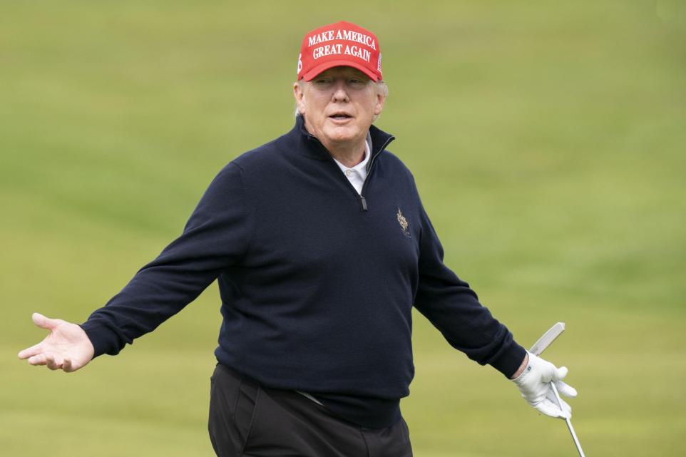 BrianDonnellyHT's tweet image. 🆕 Donald Trump gets retrospective planning permission for new Scottish golf pavilion ahead of visit
⛳ Exclusive via @heraldscotland @_HeraldBusiness
➡️heraldscotland.com/news/25333881.…