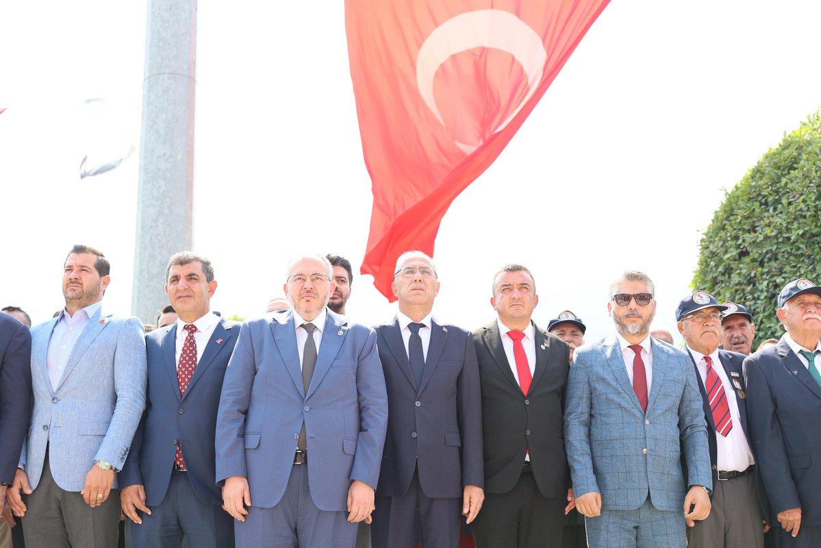inaciyapar's tweet image. Hatay’ın Anavatana katılışının 86. yıl dönümünde, Hatay Valiliği'nce düzenlenen resmi tören ve Atatürk anıtına çelenk sunma programına katıldık.
Gazi Mustafa Kemal Atatürk başta olmak üzere dönemin Cumhurbaşkanı Tayfur Sökmen ve Hatay’ın Anavatana katılması sürecinde emeği…