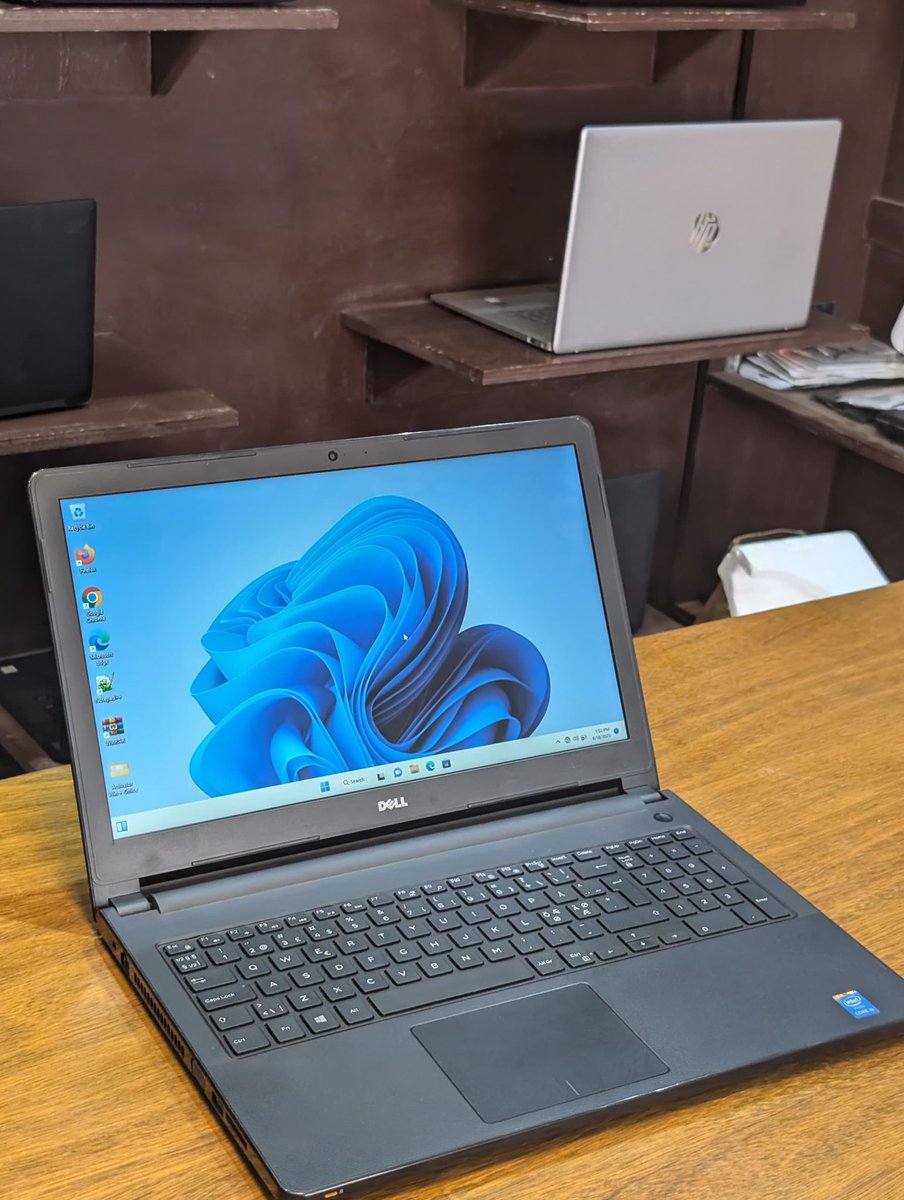 Low budget deals
|| Dell Vostro 3558 15 ||
|| Intel®️ Core ™️ i3 ~ 5th Gen ||
|| 8gig Ram  500gig  HDD||
|| Speed 2.0 ~ 2.5 @4CPUs ||
|| Intel HD Graphics||
||15", Numbs lock, USB 3.0 l, HDMI slot,  Fairly used, ||
🏷️1,850 GHC