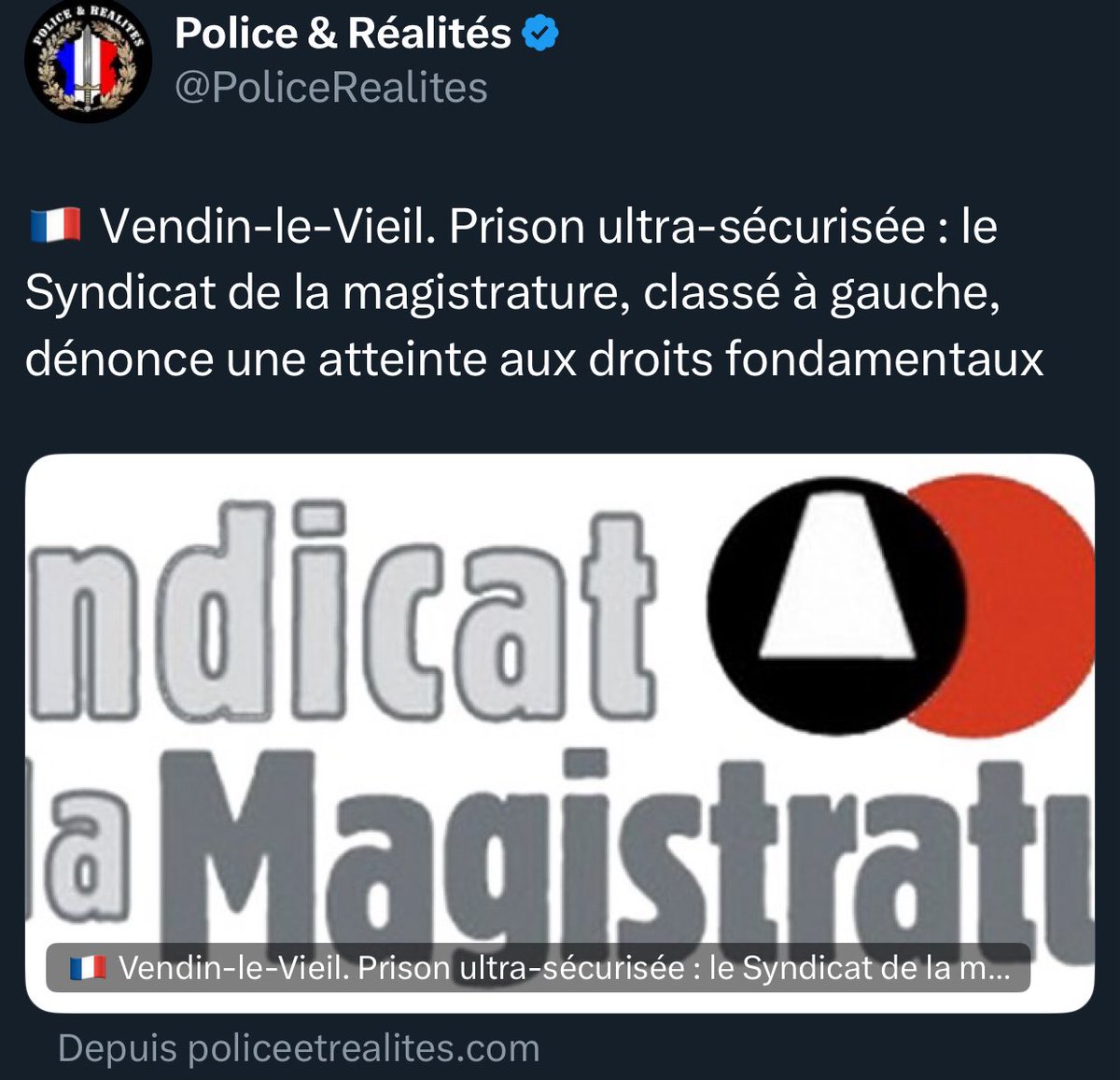 LBleuBlancRouge's tweet image. Les Français n’en ont rien à péter de l’officine d’extrême-gauche qu’est le Syndicat de la Magistrature. 😉