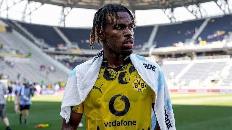 Blue_Footy's tweet image. ‼️ Carney Chukwuemeka hasn’t yet held any talks with Leipzig, and he remains keen on a return to Dortmund.
~ @JacobsBen