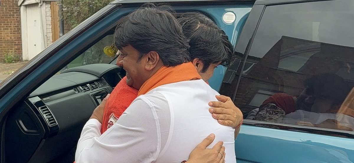 gurudevrkp's tweet image. Tuesday 22nd July, Pujay Bageshwar Sarkar visited #Siddhashram Community Hub in Harrow - London, HH Shri #Rajrajeshwar Guruji welcomed with #Members in Presants of #Gopal Bachhu ji, Samji Patel,Krishna Pujara #Manoj Tiyagi ji and many more.