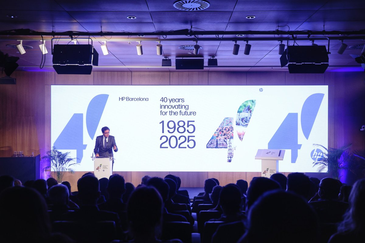 De una fábrica local a sede mundial de impresión y tecnología 3D. 

Hoy aplican la IA para reducir emisiones, ahorrar energía y ganar productividad.

Cataluña y España como referentes globales. Y lo hacemos juntos: con colaboración público-privada. 

Felices 40 años, <a href="/HPEspana/">hpespana</a>