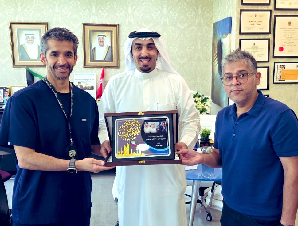 سعود الممدوح الدويش (@soudaldaweesh) on Twitter photo بمناسبة الانجاز العالمي
لدكتورنا الغالي
الدكتور سعد الدوسري
تكريم بسيط
بحضور أخوي الغالي : دكتور فيصل الهاجري
<a href="/SAlabdlhadi/">Saad Aldousari</a>
<a href="/falhajry75/">Faisal Alhajeri</a> بمناسبة الانجاز العالمي
لدكتورنا الغالي
الدكتور سعد الدوسري
تكريم بسيط
بحضور أخوي الغالي : دكتور فيصل الهاجري
<a href="/SAlabdlhadi/">Saad Aldousari</a>
<a href="/falhajry75/">Faisal Alhajeri</a>