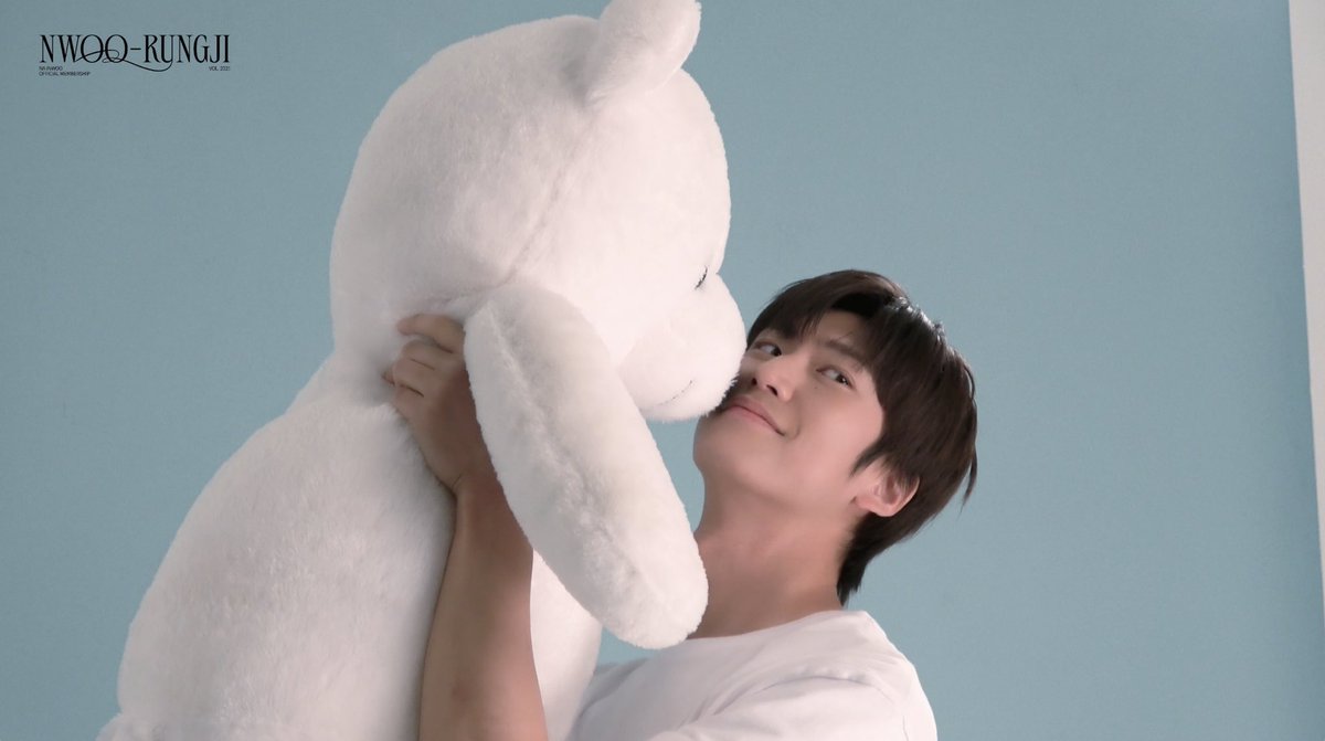 HAPPY NWOORUNGJI DAY 
🐻 1st Anniversary 🐻
촬영 현장 비하인드

나인우 공식 비스테이지(b.stage)
[누룽지♡ ONLY]을 통해 확인해주시기 바랍니다

🔗 nainwoo.bstage.in/contents/68809…

#나인우 #NAINWOO  #ナイヌ
#누룽지 #NWOORUNGJI