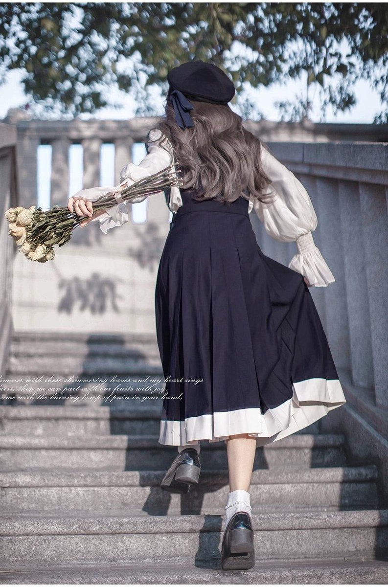 honeywardrobe07's tweet image. &lt;New In&gt;
Channel your inner academia aesthetic ✨ This PreppyStyle jumper dress set pairs a structured navy jumper with a dreamy chiffon blouse - instant polished look! 💙
Shop now: honeywardrobe.com/collections/20…
#HoneyWardrobe #JumperDress #AcademiaFashion