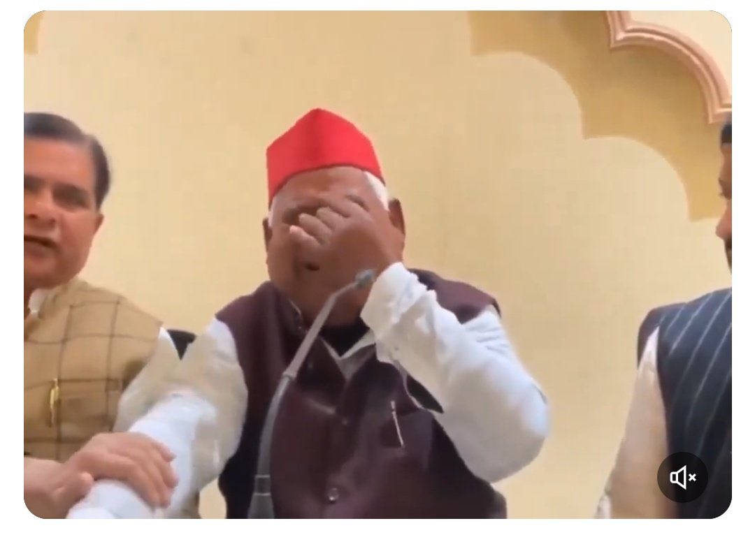 #Saiyaara फ़िल्म देखने के बाद मेरा दोस्त 👇👇
                            🥹🥹
#Saiyaaraa #SaiyaaraReview #Saiyaraareview #सैयारा