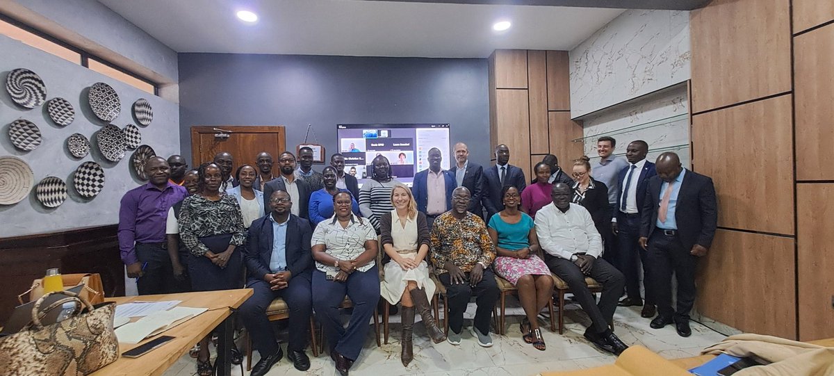 Last Thursday, <a href="/openenergylabs/">Open Energy Labs</a> &amp; <a href="/TheWEEECentre/">The WEEE Centre</a>, through the IOM E-waste Initiative, presented to stakeholders findings from research on sustainable business models for electronic waste (e-waste) &amp; repair in displacement settings.