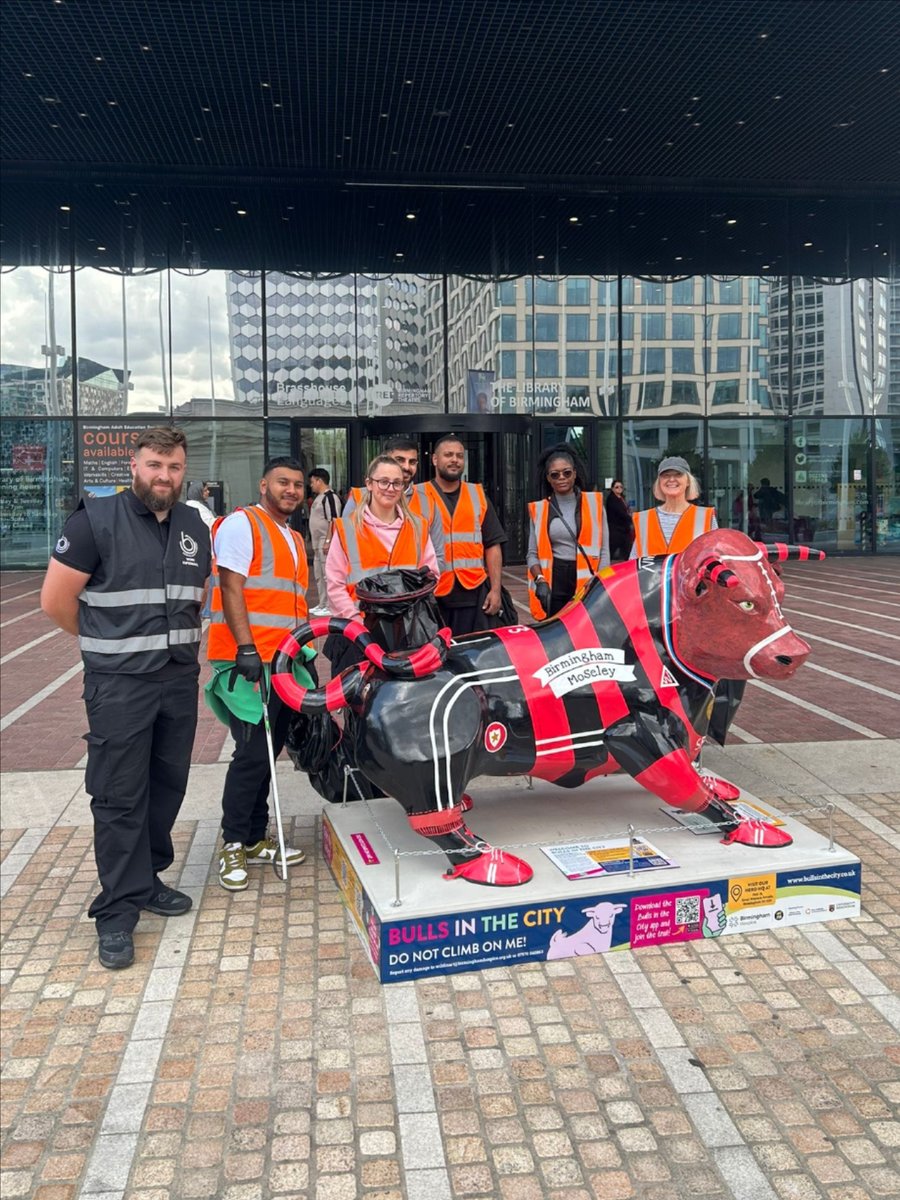 ColmoreBID's tweet image. Volunteers from across Birmingham - including fantastic teams from @NatWestGroup and @S_Weatherall joined forces last week for a community litter pick across the city centre and Ladywood.
Your time, energy, and commitment to a cleaner city is truly appreciated! ๐