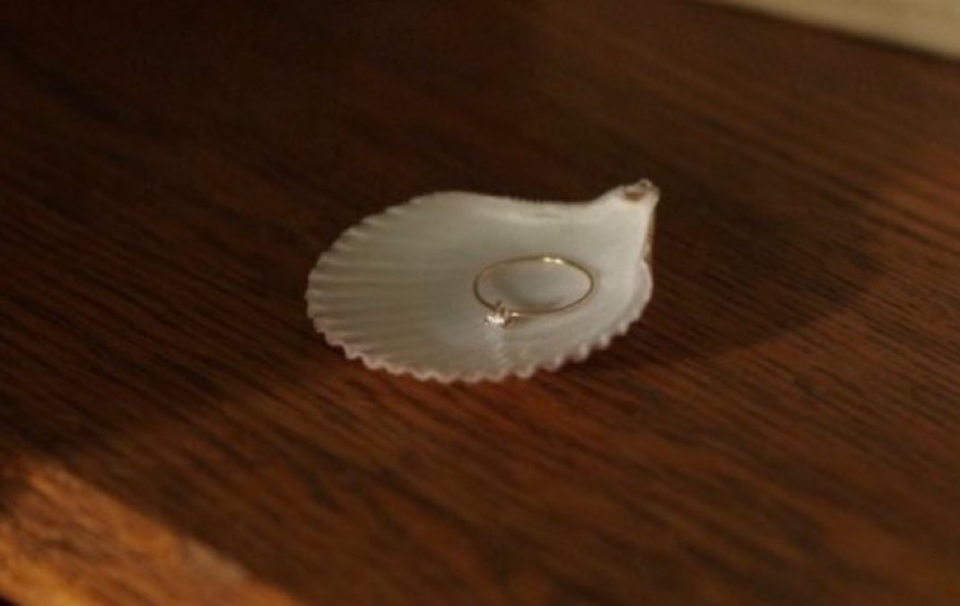 annanbeee's tweet image. this just SCREAMS belly to me. anyone who hates this ring doesn’t get her character at all. #tsitp