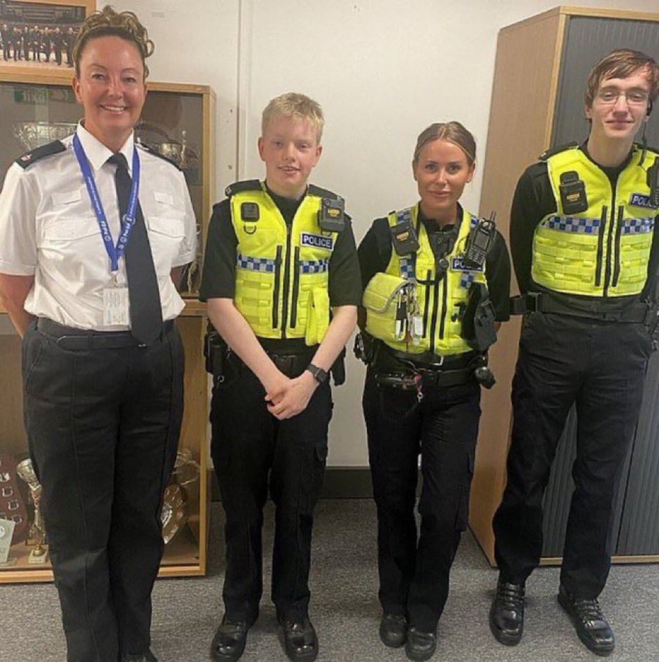 kingkapoor72's tweet image. Is British police , recruiting 16 year old or this is costume for play