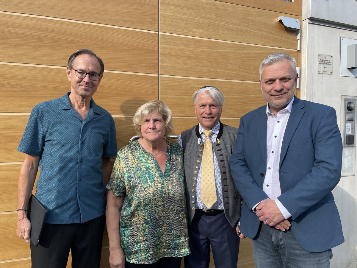 DerGugat's tweet image. Warum zivilgesellschaftliche #Solidarität jetzt wichtig ist - Rede von Prof. Dr. Andreas Zick  @ zur Mahnwache vor der Synagoge Beit Tikwa in #Bielefeld am 11. Juli 2025: bielefelder-buendnisgegenrechts.de/aktionen/kundg…