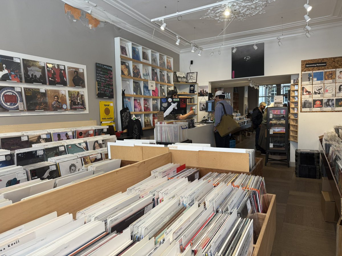 SkrticX's tweet image. 3345. Noordeinde 87G, 2514 GD Den Haag.