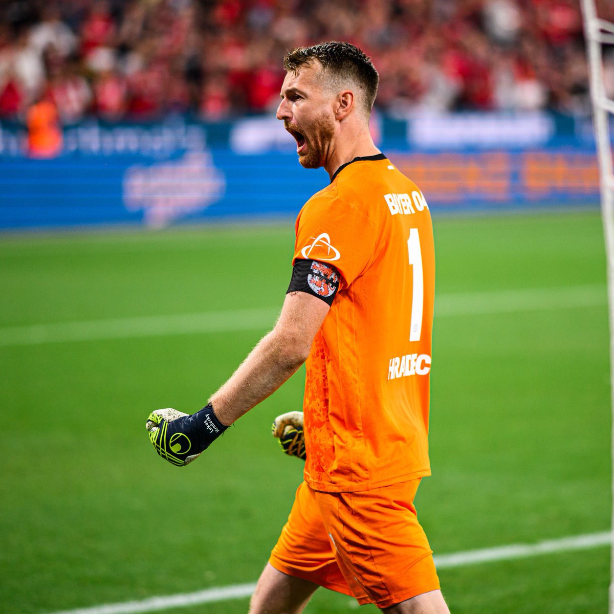 GGFN_'s tweet image. 🇫🇮 Lukas Hradecky on his Bayer Leverkusen future, to RP:
🗨️ "I'm definitely thinking about it. That's no secret. But at the same time, it has to be something very concrete and very interesting for me to consider leaving this club after so many wonderful and successful years."