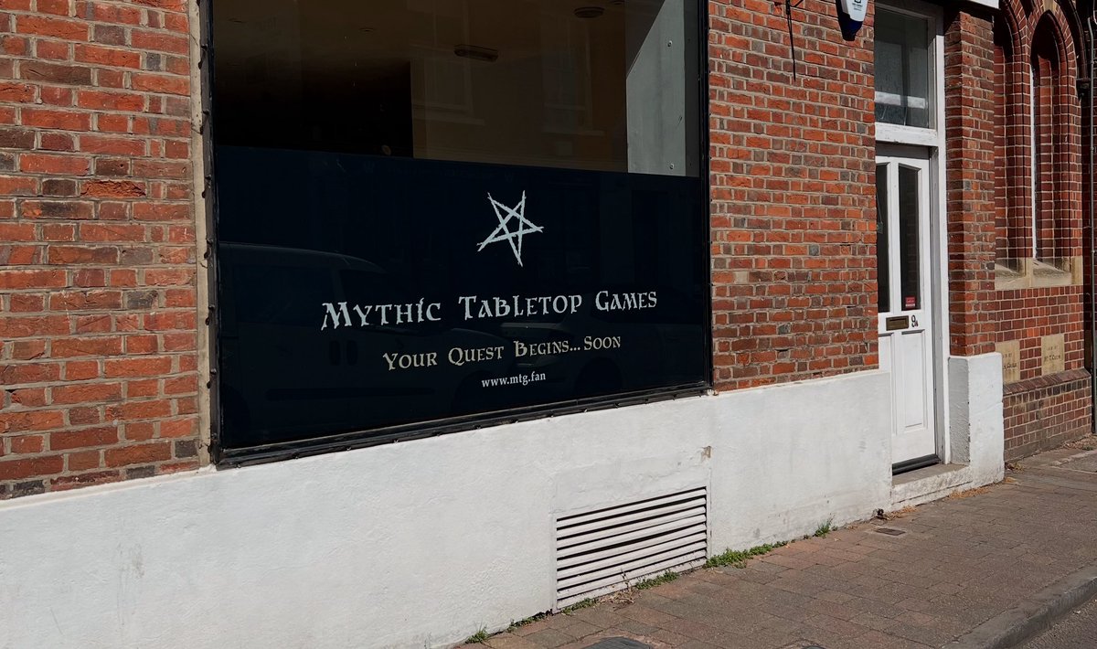 A sign has appeared…
Refurb underway! 🛠 Get ready for launch! 🚀 If you haven't already, sign up to the newsletter
mtg.fan/pages/newslett…
#winchester #lgs #localgamestore