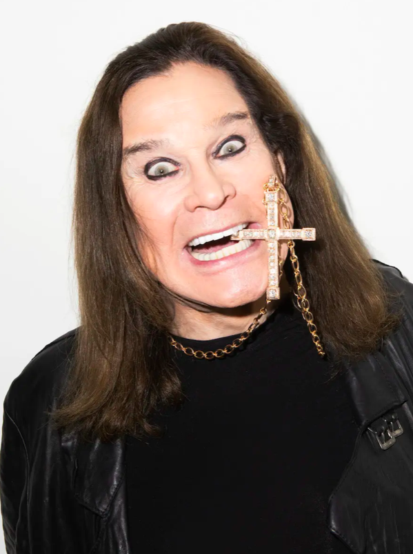 ClashMagazine's tweet image. Yungblud, Sir Brian May, Alice Cooper, Metallica - and more - pause to salute Ozzy Osbourne.
What a life.
clashmusic.com/news/yungblud-…
#Ozzy #OzzyOsbourne