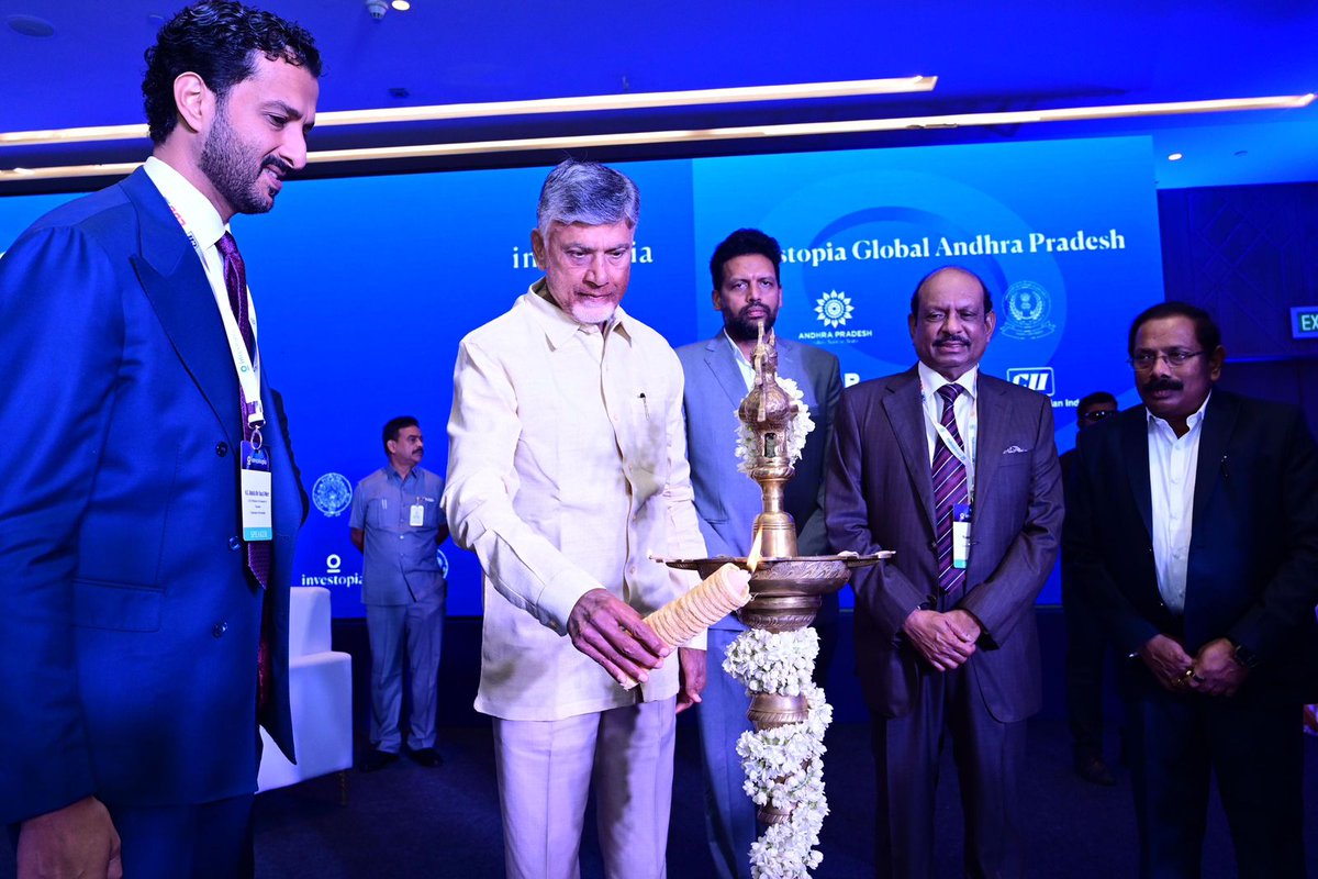 ncbn's tweet image. Addressed the Investopia Global: Andhra Pradesh Conference today. An initiative of the Government of UAE, Investopia is bringing together various stakeholders, including investors, business leaders, and government officials, to explore business opportunities in our state.
I…