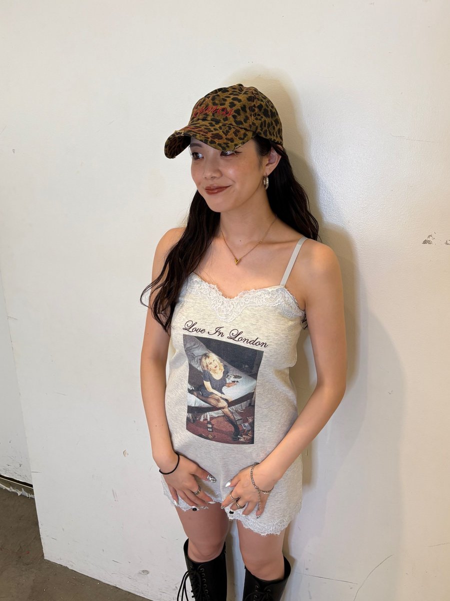 jouetie_com's tweet image. Kevin Cummins ✦⋆˙₊⟡
ITEM CHECK✦∘
runway-webstore.com/ap/s/v/MK080/?…