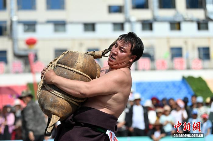 TibetNews11's tweet image. Il sesto torneo Zeba #Invitational "Lazikou Cup" della regione di Amdo è iniziato a Diebu, Gansu
