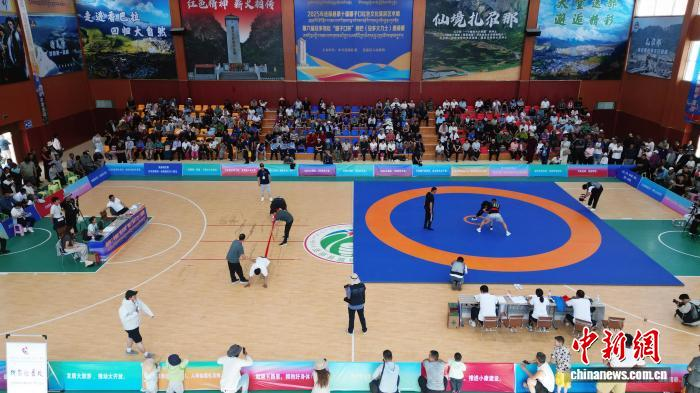 TibetNews11's tweet image. Il sesto torneo Zeba #Invitational "Lazikou Cup" della regione di Amdo è iniziato a Diebu, Gansu