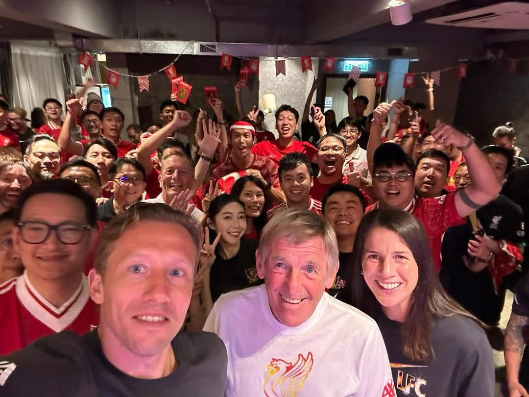 kennethdalglish's tweet image. Pleasure to be here in Hong Kong with the team @LFC ❤️🇭🇰