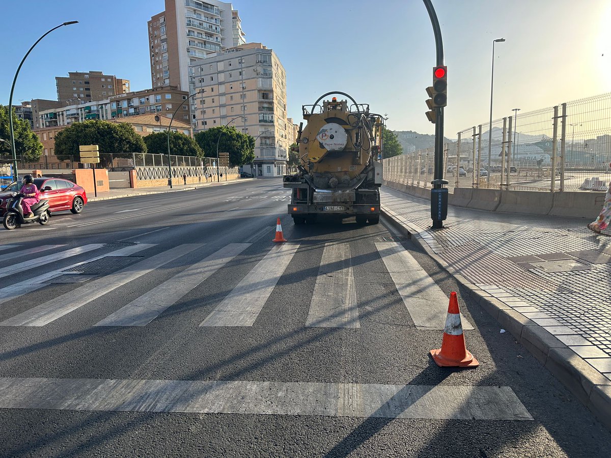 EMASA (@emasamalaga) on Twitter photo ¡Buenos días!
Nuestras actuaciones de hoy ya están disponibles en la web: emasa.es/actuaciones-de…
Algunos de los trabajos del día:
👉 Río Guadalmedina, limpieza de lodos
👉 Arroyo Soliva, limpieza de red
👉 Av Manuel Agustín Heredia, limpieza de ABS
<a href="/malaga/">Ciudad de Málaga</a> ¡Buenos días!
Nuestras actuaciones de hoy ya están disponibles en la web: emasa.es/actuaciones-de…
Algunos de los trabajos del día:
👉 Río Guadalmedina, limpieza de lodos
👉 Arroyo Soliva, limpieza de red
👉 Av Manuel Agustín Heredia, limpieza de ABS
<a href="/malaga/">Ciudad de Málaga</a>