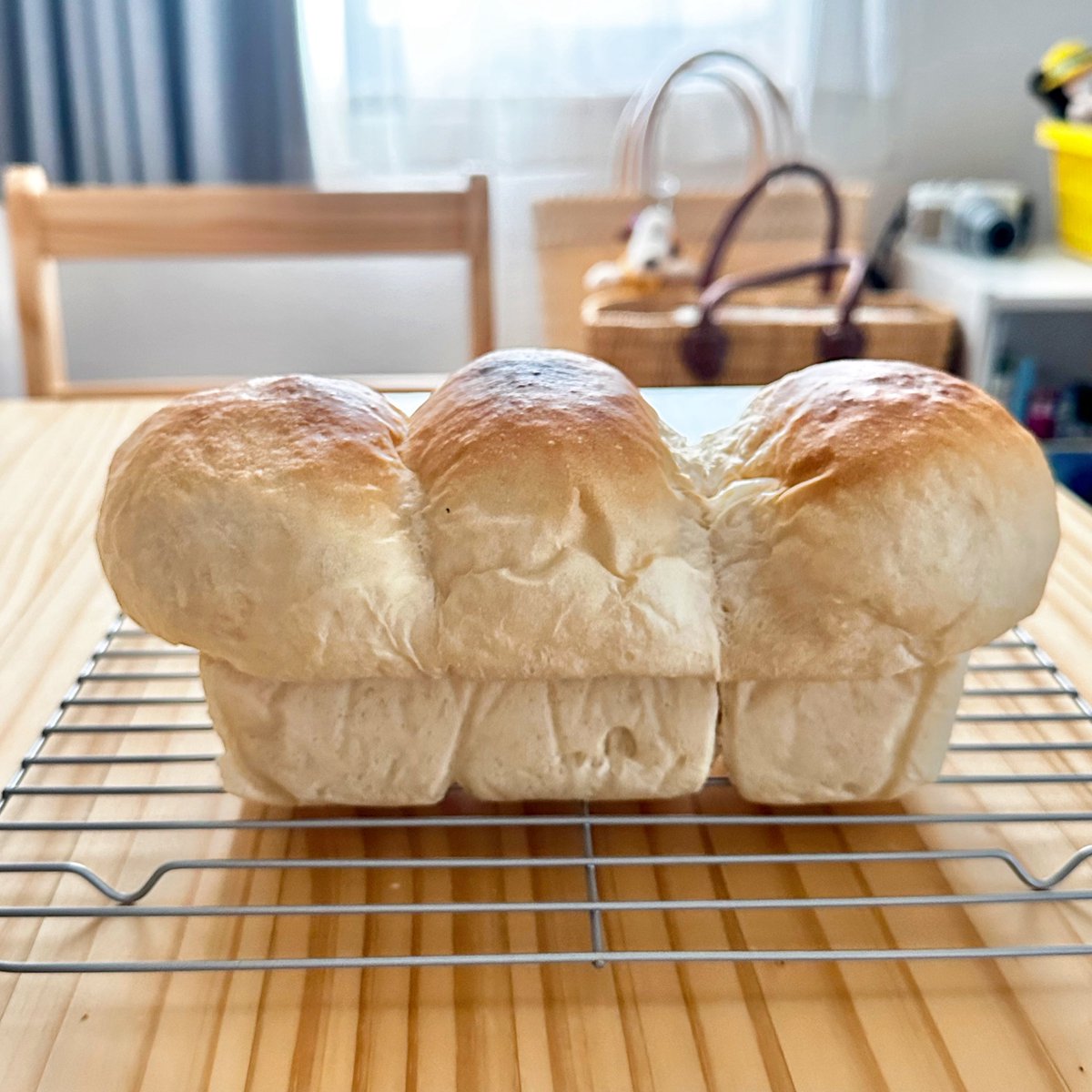 mocomoco_x0's tweet image. 食パン焼いた
面白い形になった🍞