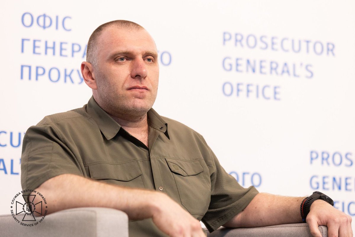 ServiceSsu's tweet image. СБУ працює в рамках закону та робить все, щоб забезпечити рівність усіх перед ним – Василь Малюк
➡️ ssu.gov.ua/novyny/sbu-pra…