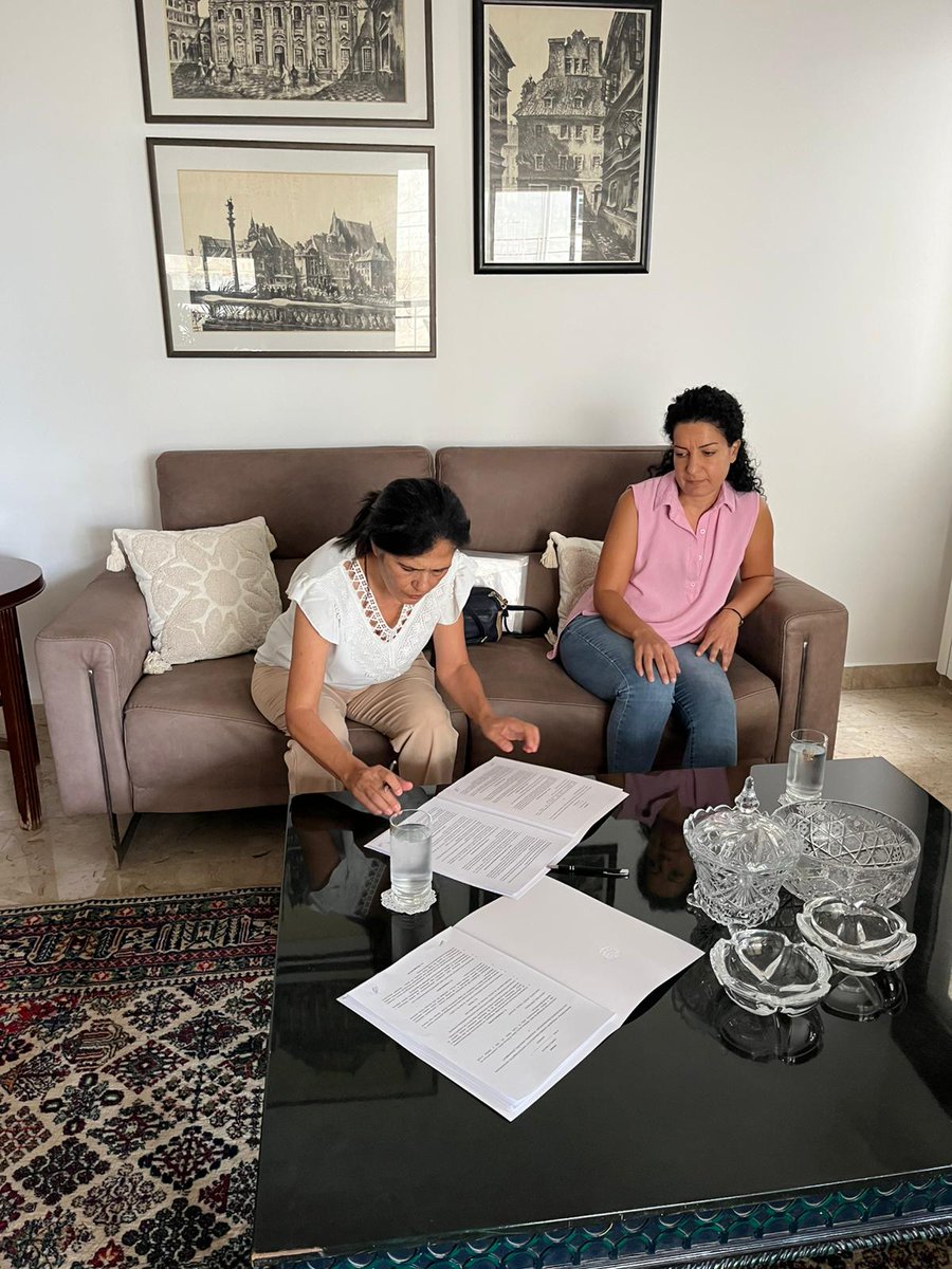 PLinLebanon's tweet image. 🇵🇱 Ambassador Bukowska-McCabe signed a contract supporting the Father Andeweg Institute for the Deaf in Beirut 🇵🇱🤝🇱🇧
@polskapomoc project provides educational tools for children with hearing loss.
#PolishAid #PolskaPomoc #DeafEducation #Lebanon #PLinLebanon