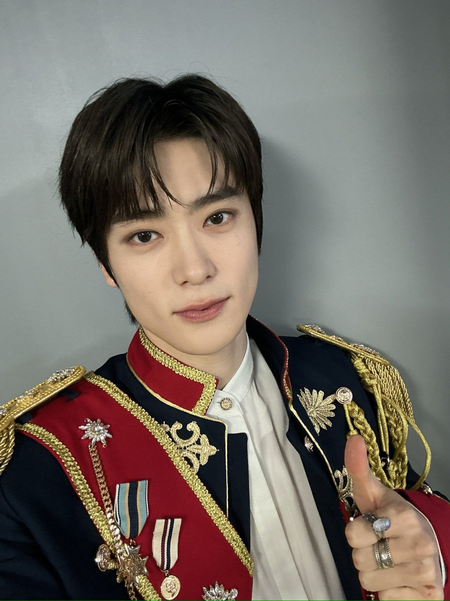 eye_macaron's tweet image. 황태자 vs 왕자님ㅜㅜㅜ