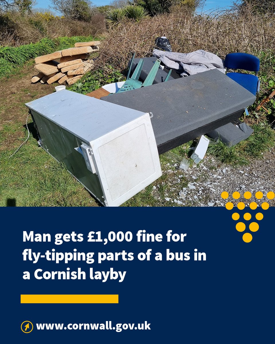 CornwallCouncil's tweet image. 🚯 A man has been fined £1,000 for dumping parts of a converted bus in a layby in Cornwall.
In a separate case, a woman was also fined after being caught fly-tipping garden waste in a children’s play park.
More on this ➡️ orlo.uk/Flytipping_Bus…