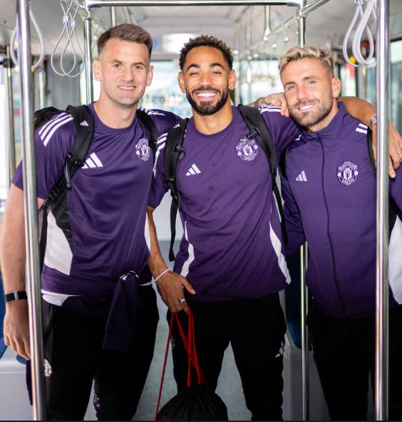 Unitedfans2023's tweet photo. #TomHeaton #MatheusCunha #LukeShaw #MUFC https://t.co/3jcibUfwYU