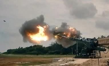 ssaratht's tweet image. Reports : #Armenia is looking to place orders for 80 additional 155mm/52cal #ATAGS after being satisfied with the first 12 delivered by India
#MadeInIndia #MadeInIndiaDefence