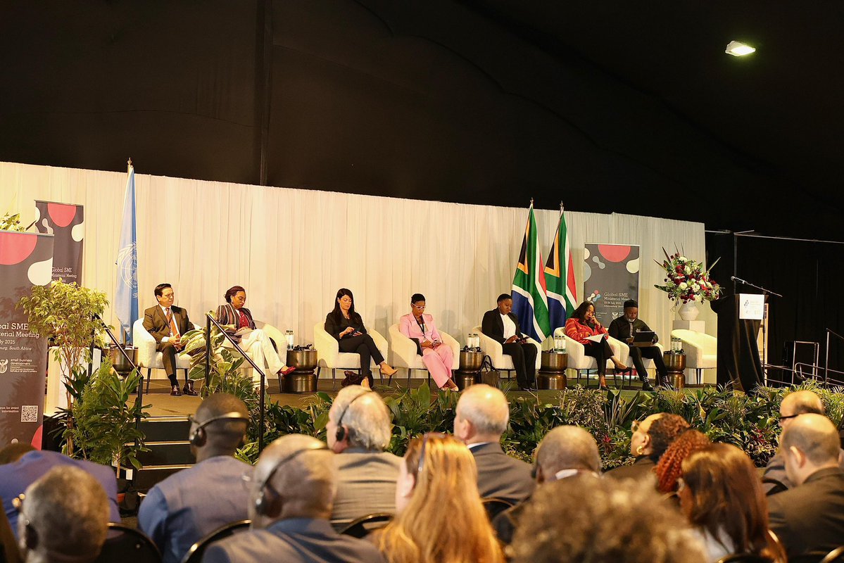 DSBD_SA's tweet image. The inaugural Global SME Ministerial Meeting provides a global platform for Ministers representing MSMEs to address pressing issues hindering these businesses from reaching their full potential. The meeting, built on the theme of trade-driven economic transformation, seeks…